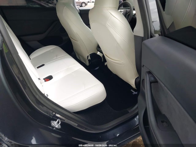 Продажа на аукционе авто 2025 Tesla Model Y Long Range Dual Motor Rear-wheel Drive, vin: 7SAYGDED0SF231375, номер лота: 44829559