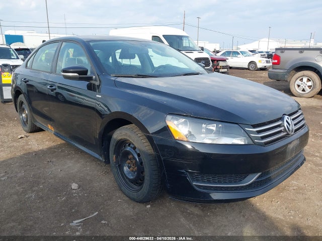 2015 VOLKSWAGEN PASSAT 1VWAT7A38FC037055 Photo 5
