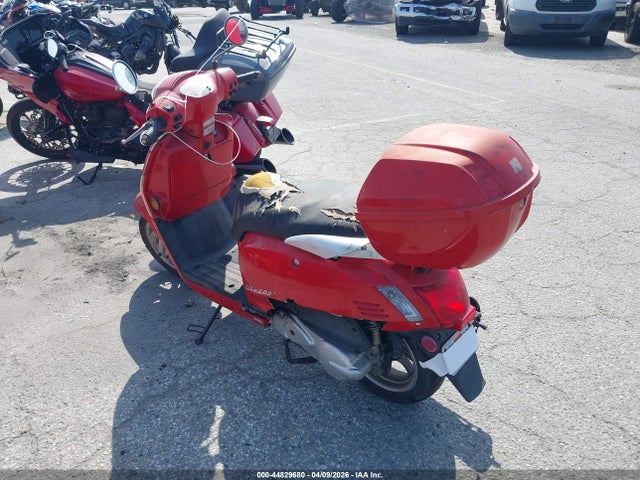 Kymco Usa Inc Like 200i 2014 LC2D2H126EC100567 Image 3