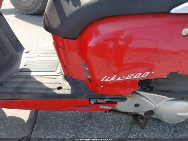 Kymco Usa Inc Like 200i 2014 LC2D2H126EC100567 Image 9