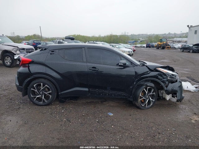 NMTKHMBX0LR108718 Toyota C-HR XLE