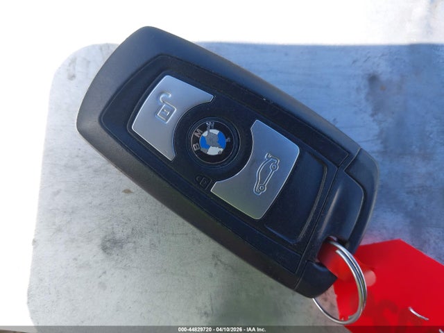 2012 Bmw 328i მანქანა იყიდება აუქციონზე, vin: WBA3A5G59CNP17512, აუქციონის ნომერი: 44829720