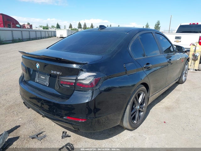 2012 Bmw 328i მანქანა იყიდება აუქციონზე, vin: WBA3A5G59CNP17512, აუქციონის ნომერი: 44829720