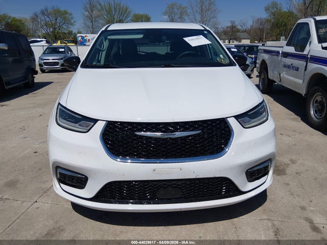 Продажа на аукционе авто 2024 Chrysler Pacifica Touring L, vin: 2C4RC1BGXRR125167, номер лота: 44829817
