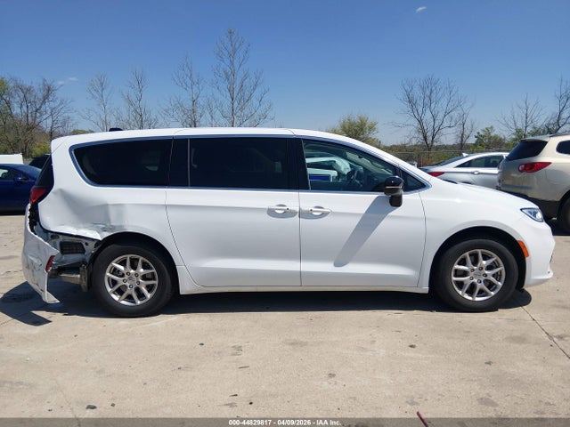 Продажа на аукционе авто 2024 Chrysler Pacifica Touring L, vin: 2C4RC1BGXRR125167, номер лота: 44829817
