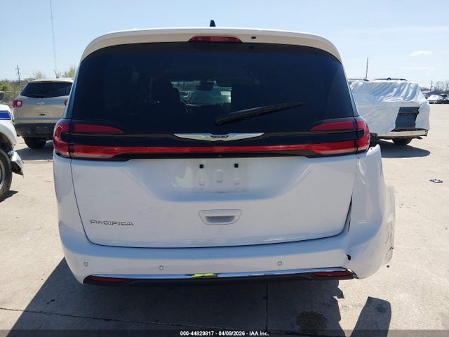 Продажа на аукционе авто 2024 Chrysler Pacifica Touring L, vin: 2C4RC1BGXRR125167, номер лота: 44829817