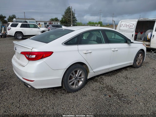 5NPE24AF1FH000689 Hyundai SONATA SE