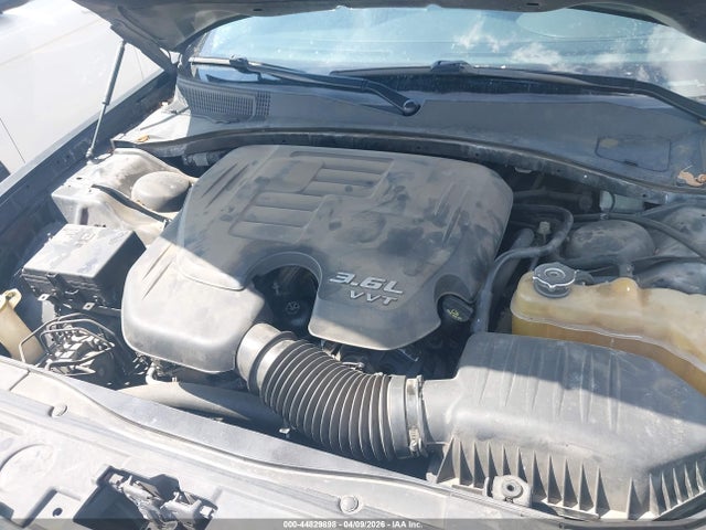 2016 CHRYSLER 300C 2C3CCAEG0GH333969 Photo 9