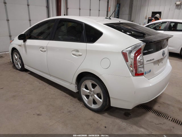 Toyota Prius Five 2014 JTDKN3DU1E1779225 Image 3