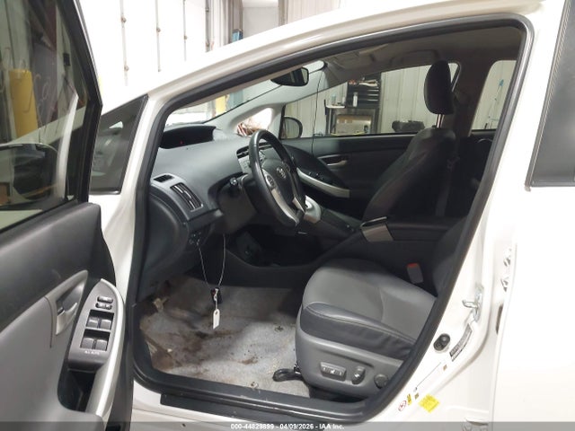 Toyota Prius Five 2014 JTDKN3DU1E1779225 Image 5