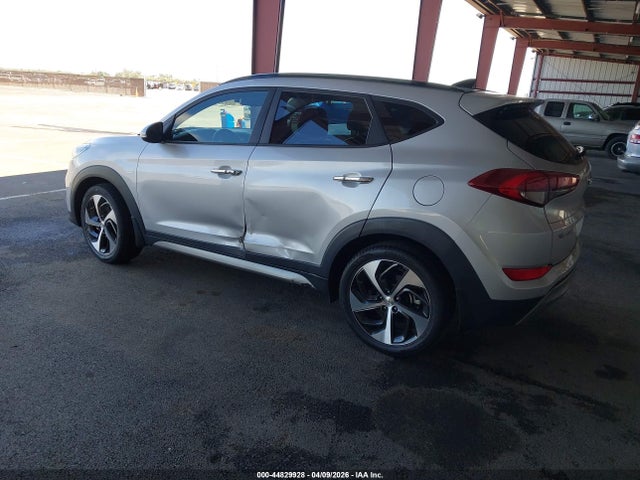 KM8J33A21HU357720 Hyundai Tucson Limited