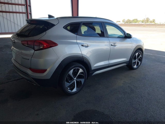 KM8J33A21HU357720 Hyundai Tucson Limited