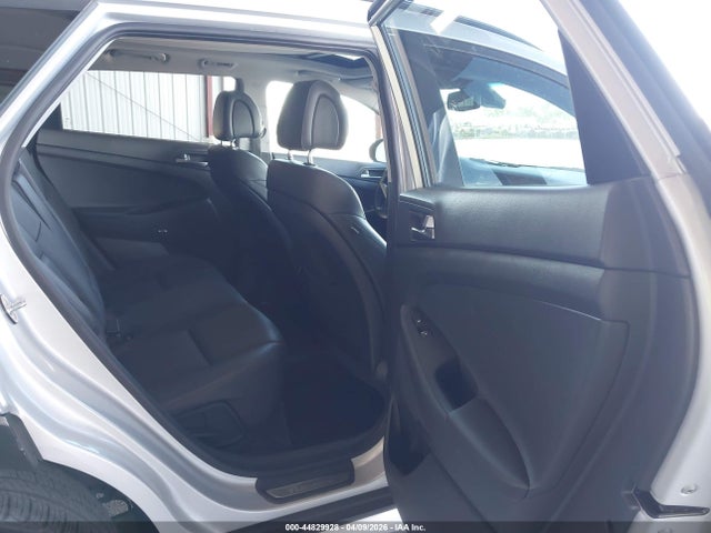 KM8J33A21HU357720 Hyundai Tucson Limited