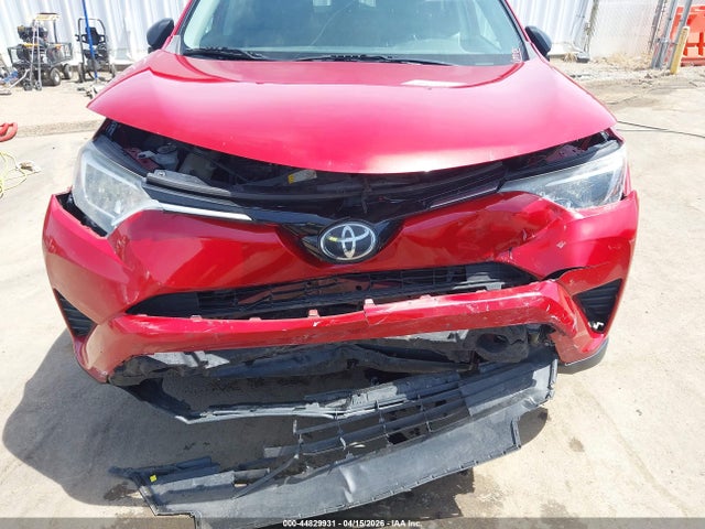 2T3ZFREV1HW403488 Toyota RAV4 LE