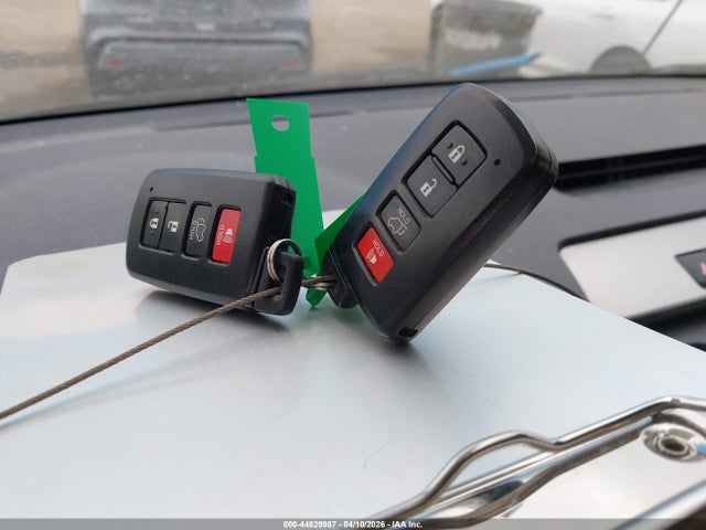 Продаж на аукціоні авто 2016 Toyota Rav4 Hybrid Limited, vin: JTMDJREV0GD027757, номер лоту: 44829987