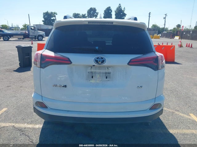 Toyota RAV4 LE 2018 JTMZFREV1JJ155845 Image 16