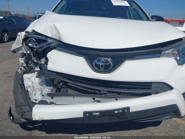 Toyota RAV4 LE 2018 JTMZFREV1JJ155845 Image 21