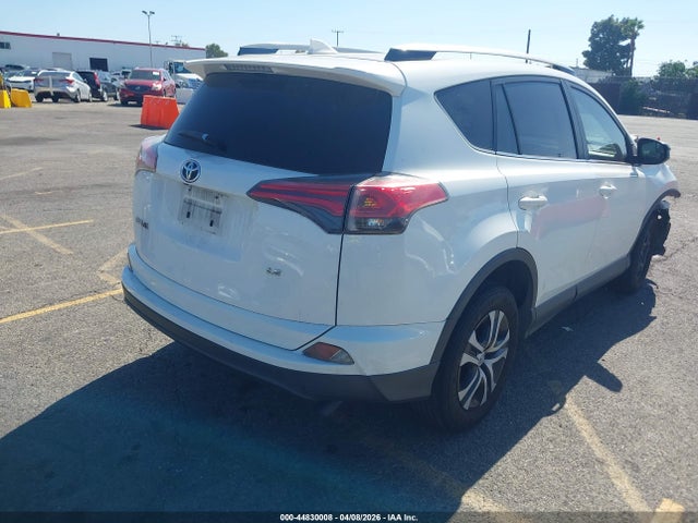Toyota RAV4 LE 2018 JTMZFREV1JJ155845 Image 4