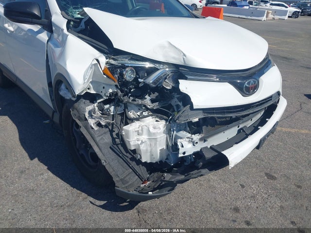 Toyota RAV4 LE 2018 JTMZFREV1JJ155845 Image 6