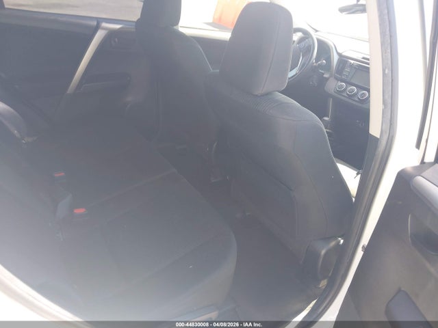 Toyota RAV4 LE 2018 JTMZFREV1JJ155845 Image 8