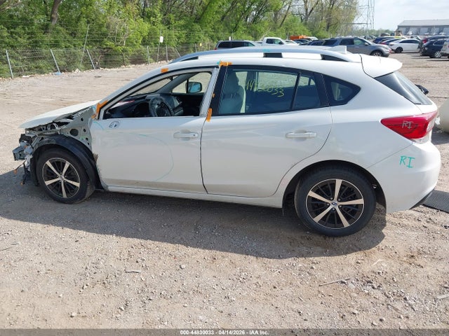 44830033 :رقم المزاد ، 4S3GTAV60M3715549 vin ، 2021 Subaru Impreza Premium 5-door مزاد بيع