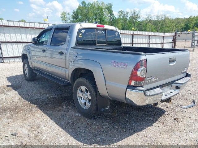 Toyota Tacoma Base V6 2014 3TMLU4EN7EM157803 Image 3