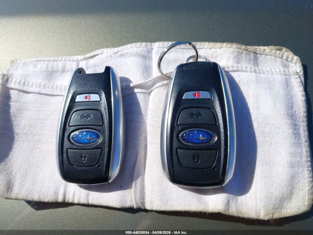 Продаж на аукціоні авто 2015 Subaru Outback 2.5i Limited, vin: 4S4BSBNC0F3333805, номер лоту: 44830054
