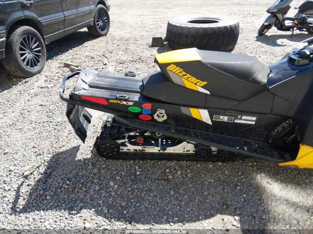 Ski Doo Other 2017 2BPSUKHA9HV000237 Image 8