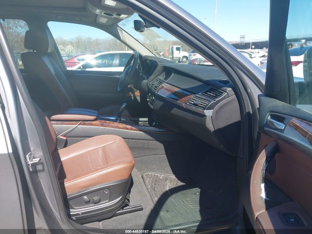 2011 BMW X5 5UXZW0C58BL369217 Photo 4