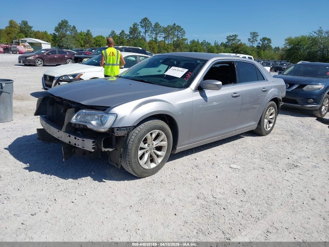 Продажа на аукционе авто 2015 Chrysler 300 Limited, vin: 2C3CCAAG6FH749092, номер лота: 44830189