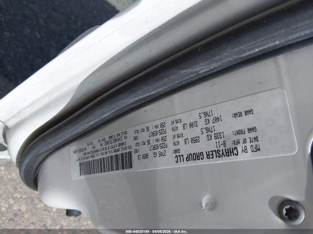 2012 Volkswagen Routan Se მანქანა იყიდება აუქციონზე, vin: 2C4RVABG1CR120652, აუქციონის ნომერი: 44830199