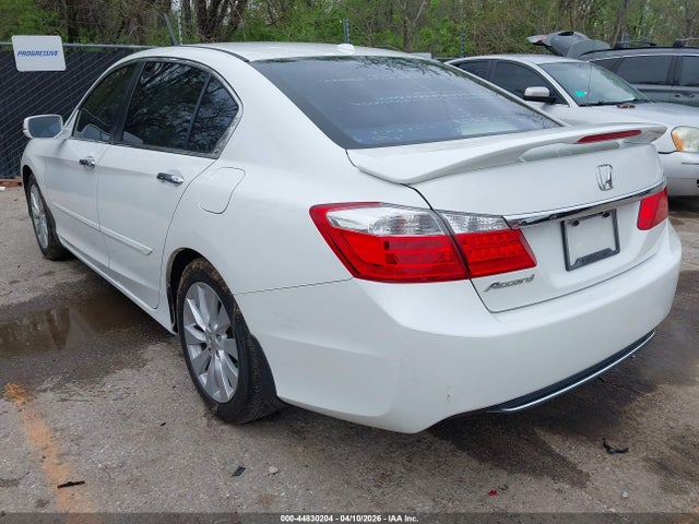 44830204 :رقم المزاد ، 1HGCR2F82FA005488 vin ، 2015 Honda Accord Ex-l مزاد بيع