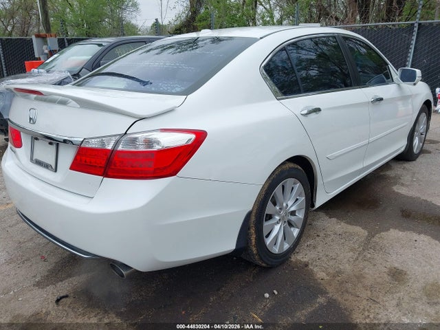 44830204 :رقم المزاد ، 1HGCR2F82FA005488 vin ، 2015 Honda Accord Ex-l مزاد بيع