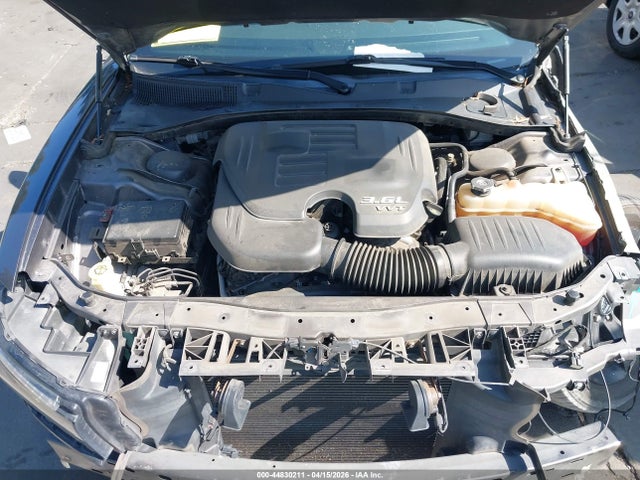 Продаж на аукціоні авто 2016 Dodge Charger Sxt, vin: 2C3CDXHG1GH108651, номер лоту: 44830211