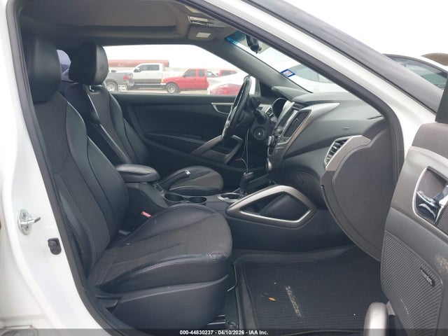 2013 HYUNDAI VELOSTER KMHTC6AD6DU087969 Photo 4