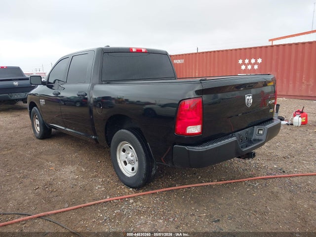 1C6RR7KG8KS682818 RAM 1500 Classic Tradesman 4x4 5&#039;7 Box