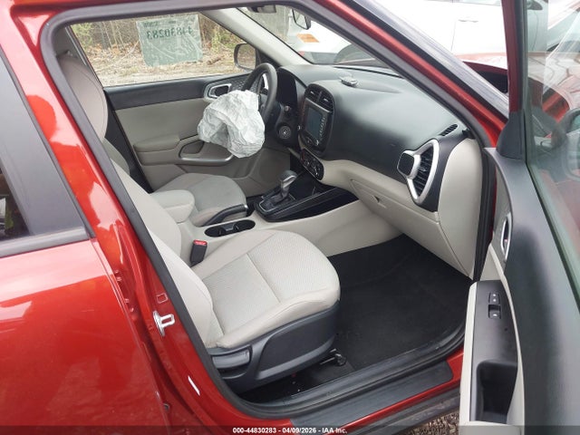 2020 Kia Soul Lx მანქანა იყიდება აუქციონზე, vin: KNDJ23AUXL7025243, აუქციონის ნომერი: 44830283