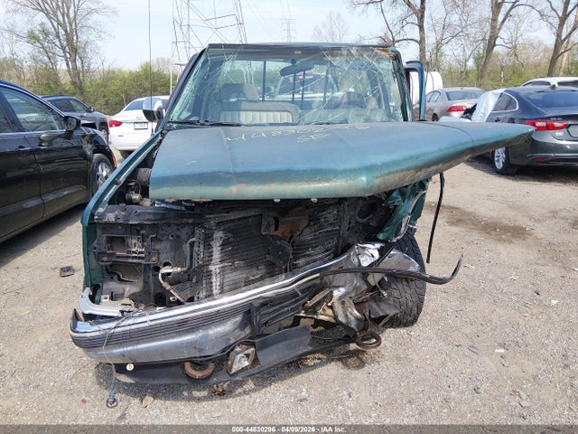 44830296 :رقم المزاد ، 1GCEK14K7RZ133929 vin ، 1994 Chevrolet Gmt-400 K1500 مزاد بيع