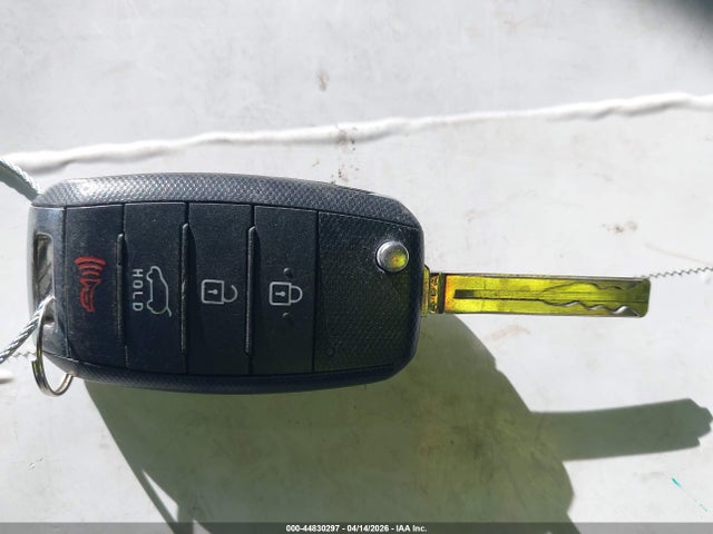 44830297 :رقم المزاد ، KNDJN2A27E7726664 vin ، 2014 Kia Soul مزاد بيع