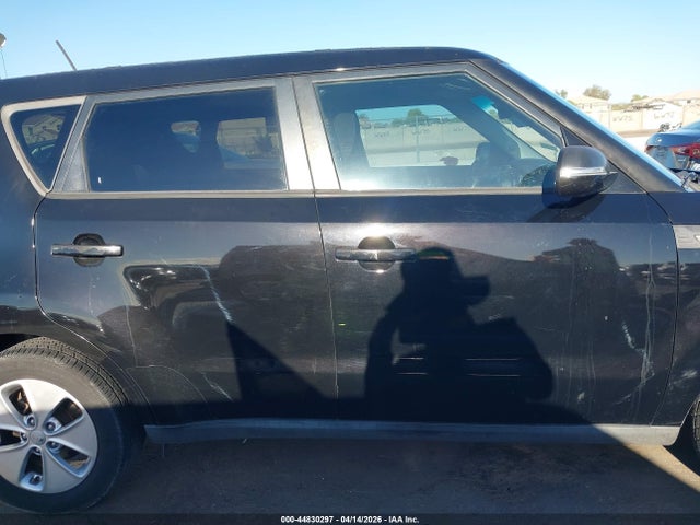 44830297 :رقم المزاد ، KNDJN2A27E7726664 vin ، 2014 Kia Soul مزاد بيع