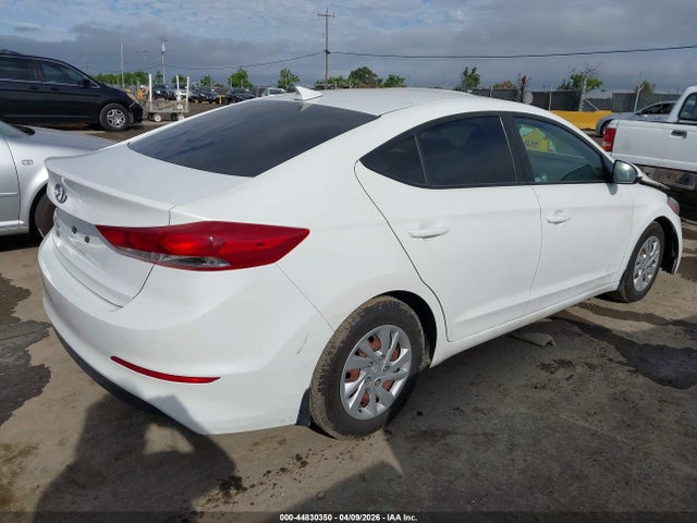 44830350 :رقم المزاد ، 5NPD74LF6HH200321 vin ، 2017 Hyundai Elantra Se مزاد بيع