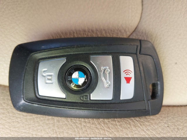Продаж на аукціоні авто 2018 Bmw 320i, vin: WBA8E1G55JNU89735, номер лоту: 44830353