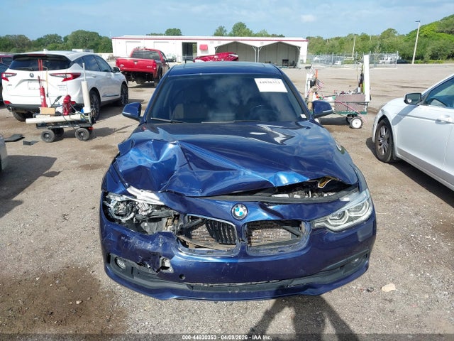 Продаж на аукціоні авто 2018 Bmw 320i, vin: WBA8E1G55JNU89735, номер лоту: 44830353