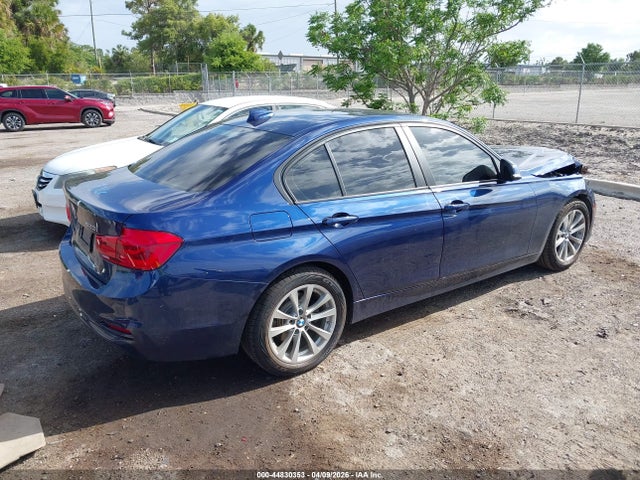 Продаж на аукціоні авто 2018 Bmw 320i, vin: WBA8E1G55JNU89735, номер лоту: 44830353