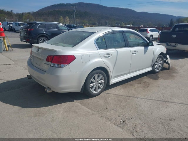 2010 Subaru Legacy 2.5i Premium მანქანა იყიდება აუქციონზე, vin: 4S3BMBC68A3227381, აუქციონის ნომერი: 44830365