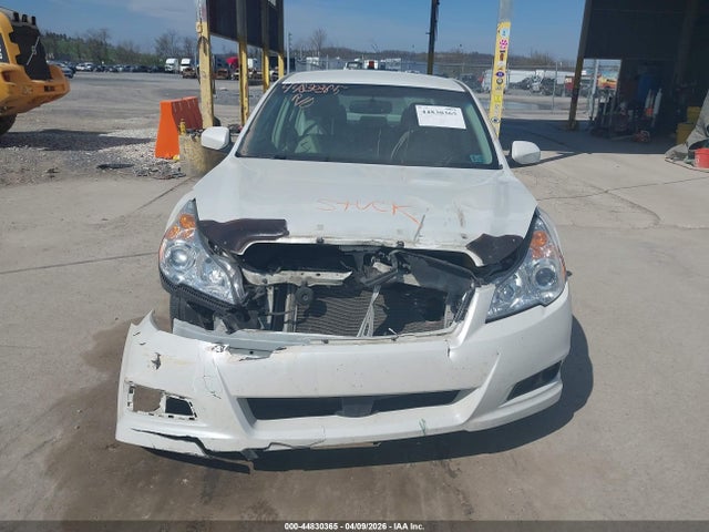 2010 Subaru Legacy 2.5i Premium მანქანა იყიდება აუქციონზე, vin: 4S3BMBC68A3227381, აუქციონის ნომერი: 44830365