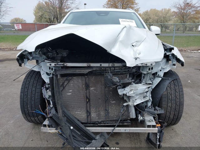 2024 Volvo Xc90 B5 Core Bright Theme მანქანა იყიდება აუქციონზე, vin: YV4L12PK0R1147291, აუქციონის ნომერი: 44830386