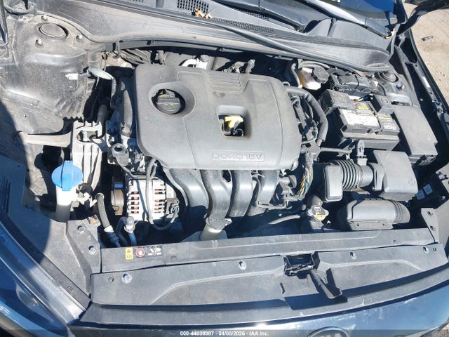 44830387 :رقم المزاد ، 3KPF24AD3ME275159 vin ، 2021 Kia Forte Lxs مزاد بيع