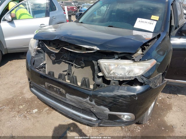 Продаж на аукціоні авто 2012 Toyota Highlander Se V6, vin: 5TDBK3EH7CS109303, номер лоту: 44830389