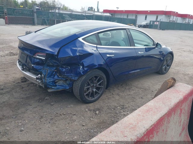 2019 Tesla Model 3 Long Range/performance მანქანა იყიდება აუქციონზე, vin: 5YJ3E1EB2KF194999, აუქციონის ნომერი: 44830417